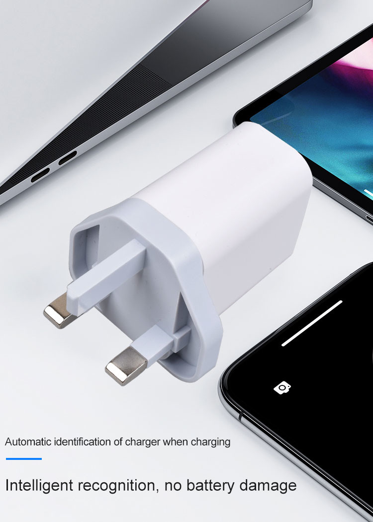 UK Quick Charge 3.0 USB A USB C 20W PD Wall Charger