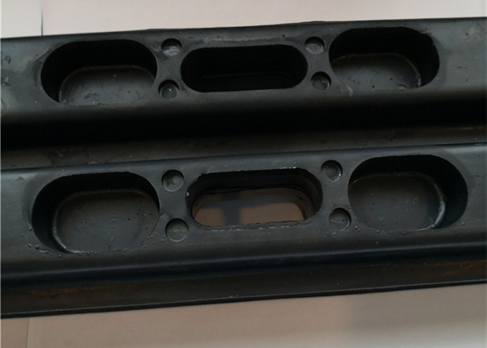 600mm Length Bolt On Excavator Black Rubber Pads For Kobelco E255
