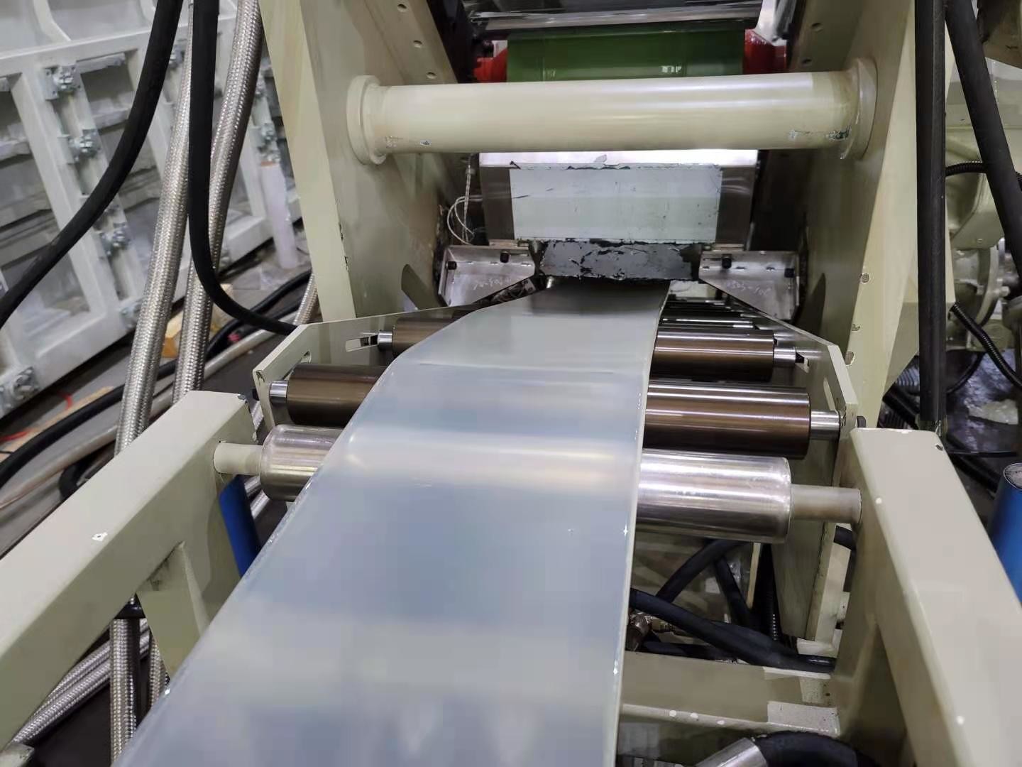 High Quality 15mm TPU Foam Sheet Extrusion Machine With Shock Absorption