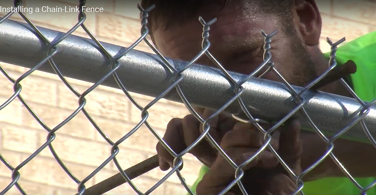 galvanized chain link fence-diamond wire mesh- pvc coated chain link fence