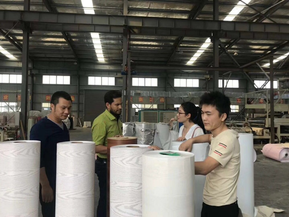 PVC Self Adhesive Waterproof Oil Proof Moisture Proof Natural Mural Wallpaper for Modern Bedroom Bathroom Transformation
