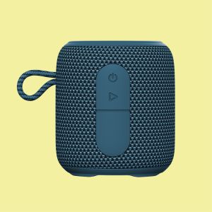 Portable Outdoor Speaker with 6 Watts Power Output 10-20 Hour Battery Life 5V/1A