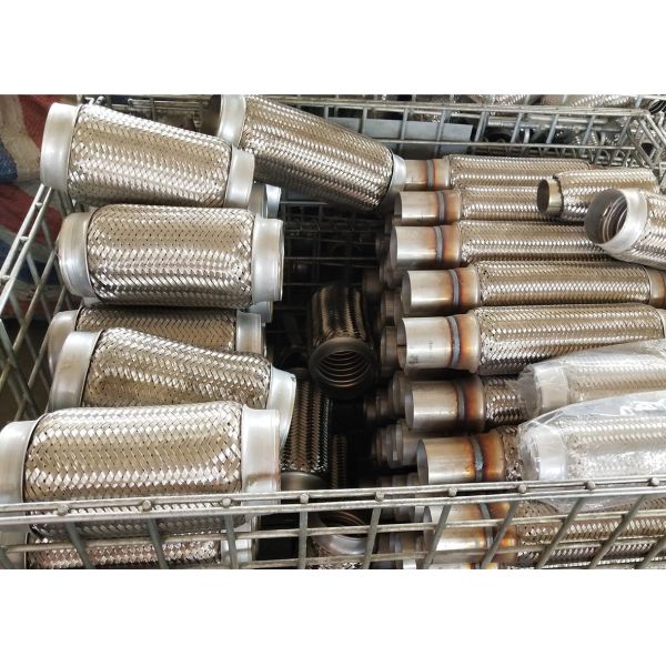 Quality 1.75" X 6" X 10" Ss201 Flexible Exhaust Pipe Connector With Wire Braide And Welded Nipple for sale