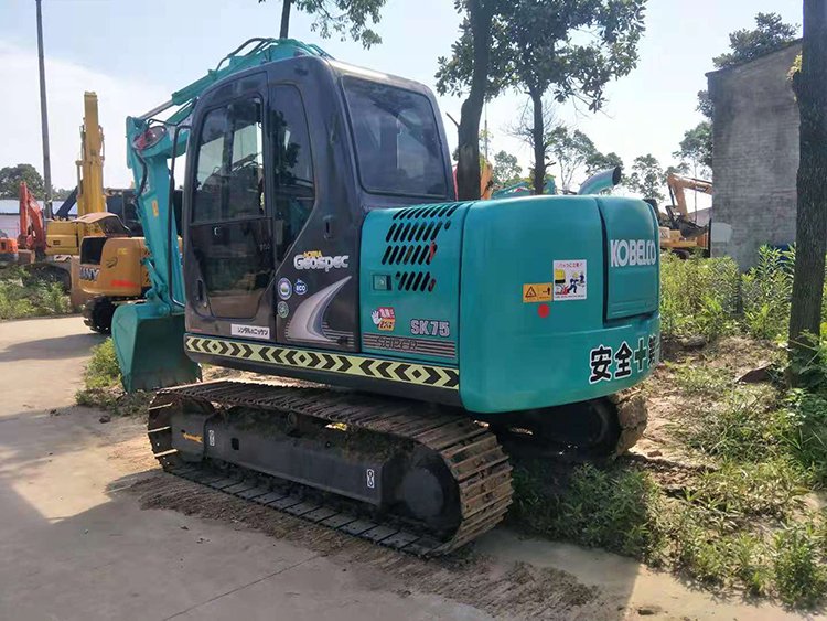 Sk60 Sk75 Used Small Excavator 6.85 Ton Second Hand Mini Digger