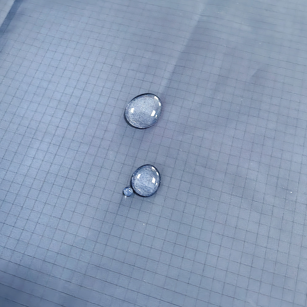 CLEANROOM ESD Antistatic 98% Polyester+2% Conductive Filament Waterproof Fabric for ESD Clothes