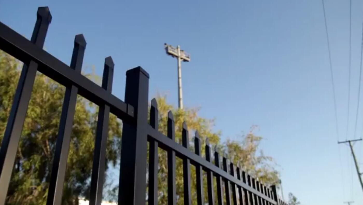 Pressed Spear Top 2100mm*2450mm Hercules Steel Fence Panels 2 x rails 40mm RHS x 1.6mm spacing 125mm upright 25mm x 1.2m