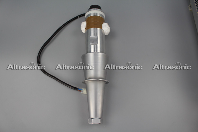 70mm Diameter High Efficiency Piezoelectric 15khz Ultrasonic Transducer for Welding Cylinder Type