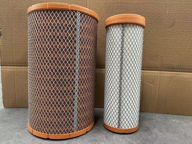 China 13065278 PU2438 HOWO Truck Parts Engine Air Filter Manufacturer Factory