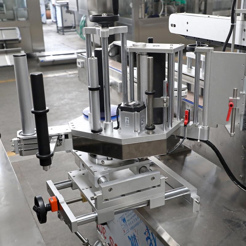Flat / Square / Round Sticker Maker Machine , Plastic / Glass Bottle Sticker Printing Machine