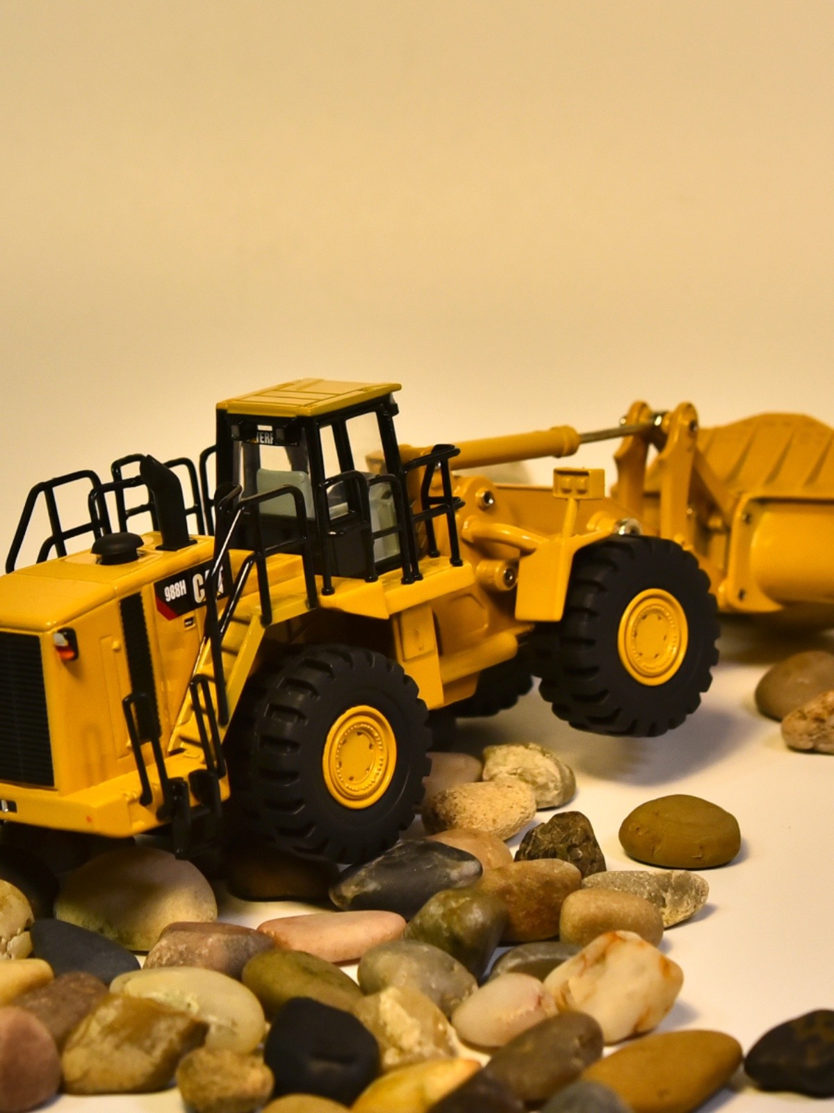 DM CAT988H Loader Shovel Bulldozer Engineering Truck Alloy Simulation Model