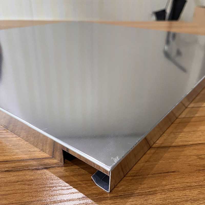 600x600mm Aluminum Metal Ceiling Non Perforation Aodnized Half Mirror Aluminum Hook On Panel