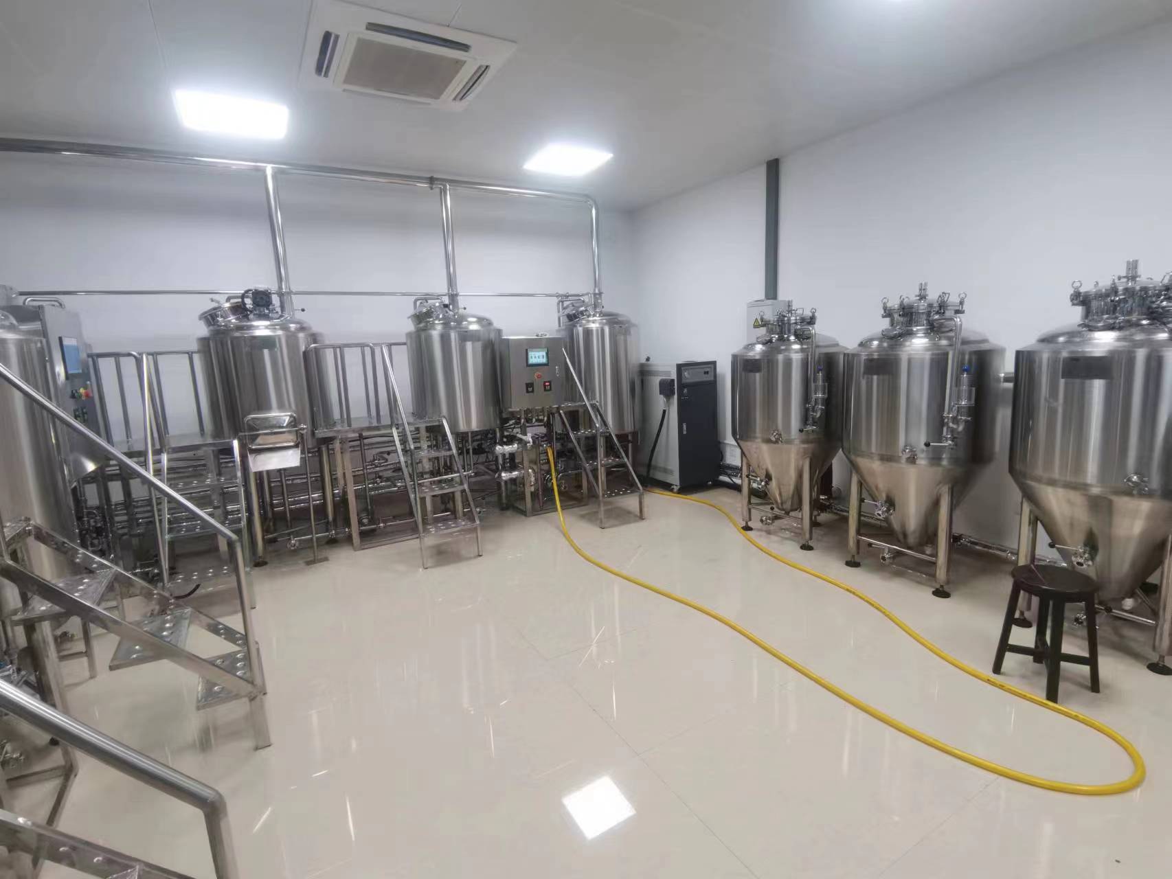 1000L Conical Beer Fermenter for Hotel Beer Fermenting Solution System