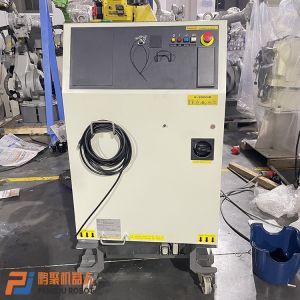 Articulated Used FANUC Robots Spot Welding Robot R 2000iB 210F