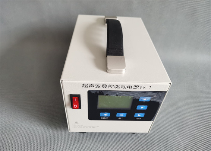 Digital 28Khz 800W Ultrasonic Wave Generator For Plasticity Materials
