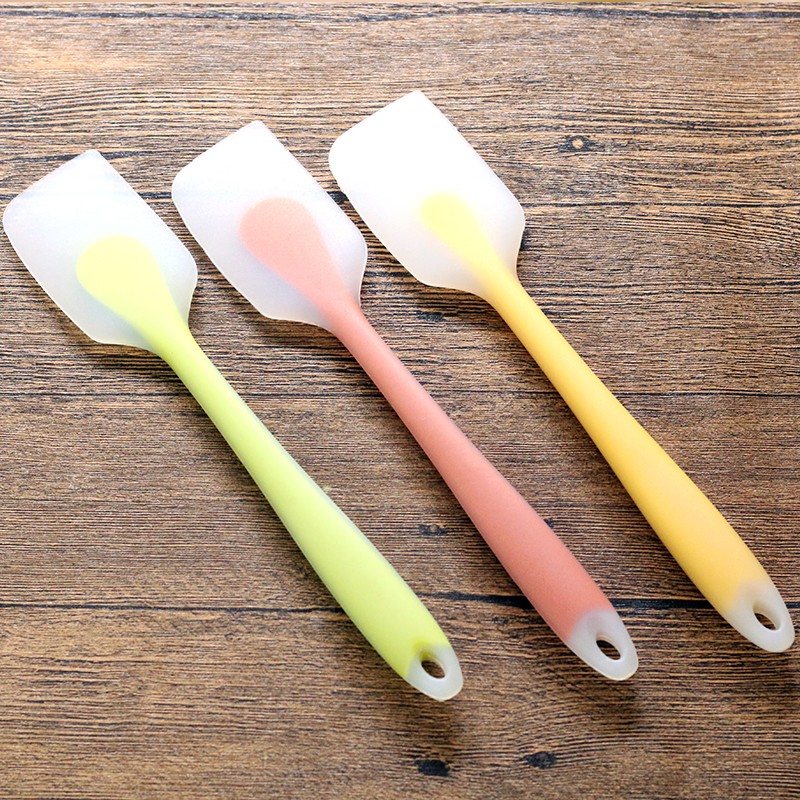 Wholesale 100% Food Grade Custom Reusable Fancy Silicone Spatula For Christmas