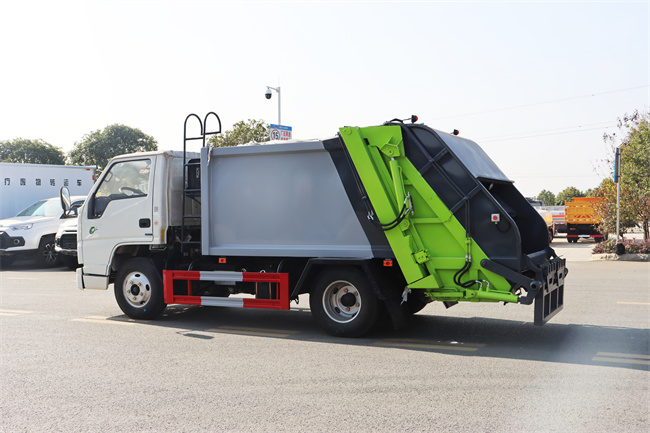 Customized New Brand Cheapest Price JMC Truck 4x2 7CBM 9 CBM Compactor Garbage Truck With High Quality