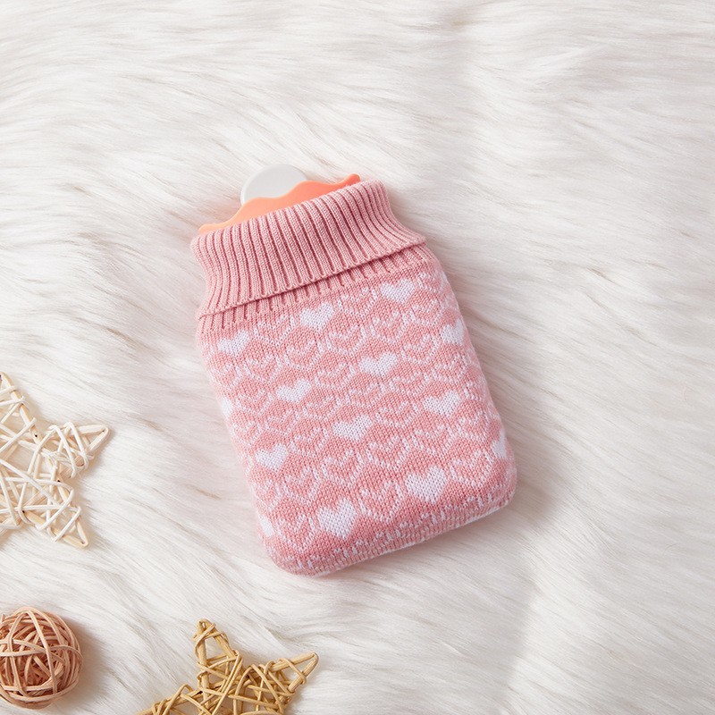 Classic Red 2 Liter Hot And Cold Water Bottle , Hot Water Bottle For Cramps With Anti Leak Design