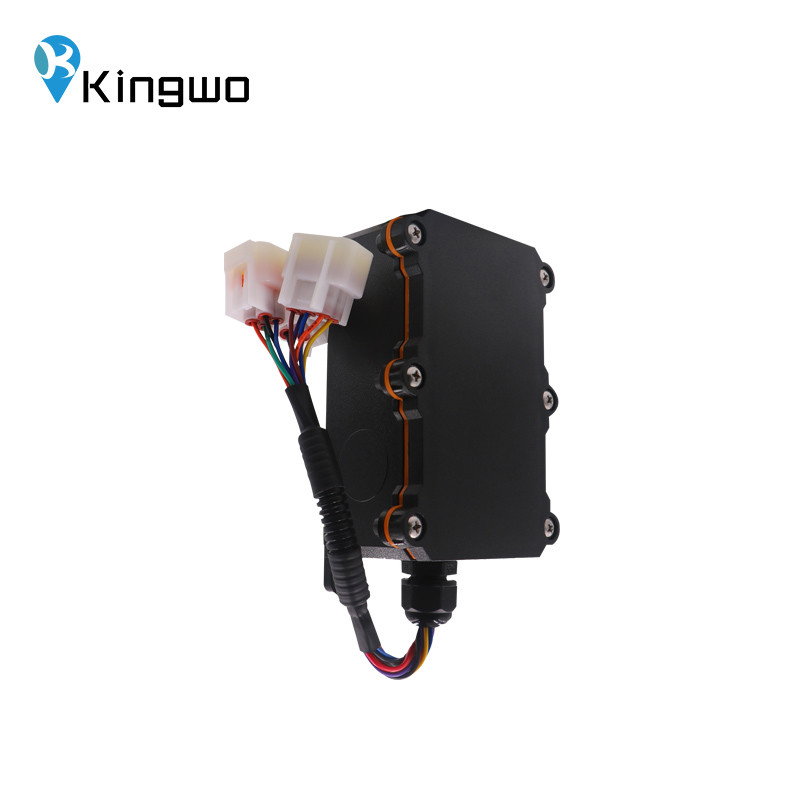 IP68 Intelligent Asleep AGPS Commercial Truck Gps Tracker For Farm Equipment