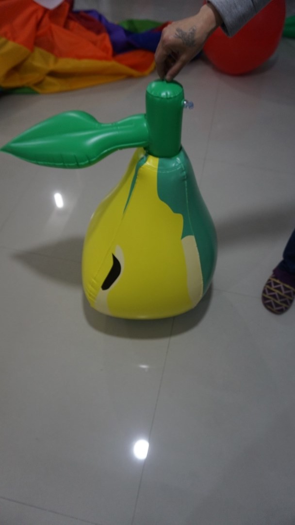 3ft Inflatable Pear Fruit Shaped Balloons With Screen Printing EN71 ASTM