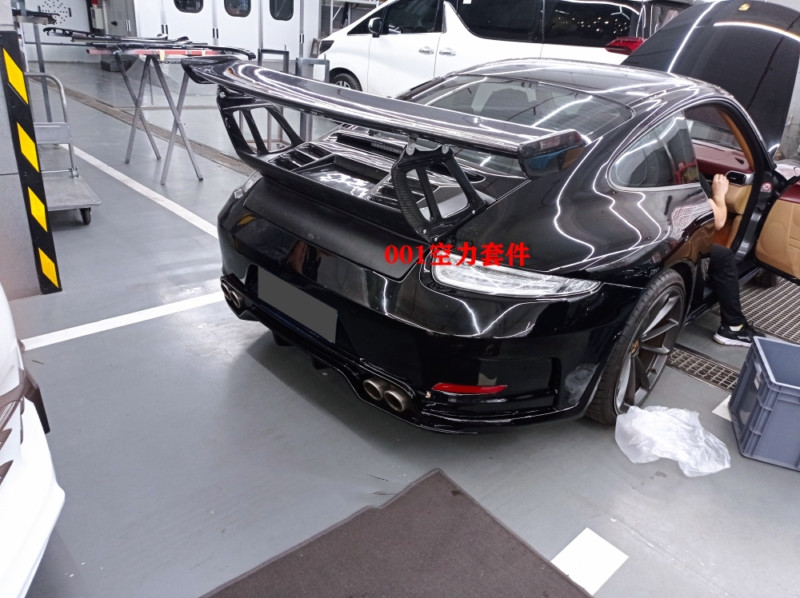 New Product for Porsche 911 997.1 997.2 Spoiler 911 997.1 997.2 Carbon Fiber Spoiler Tail Fins GT3RS Style Spoiler