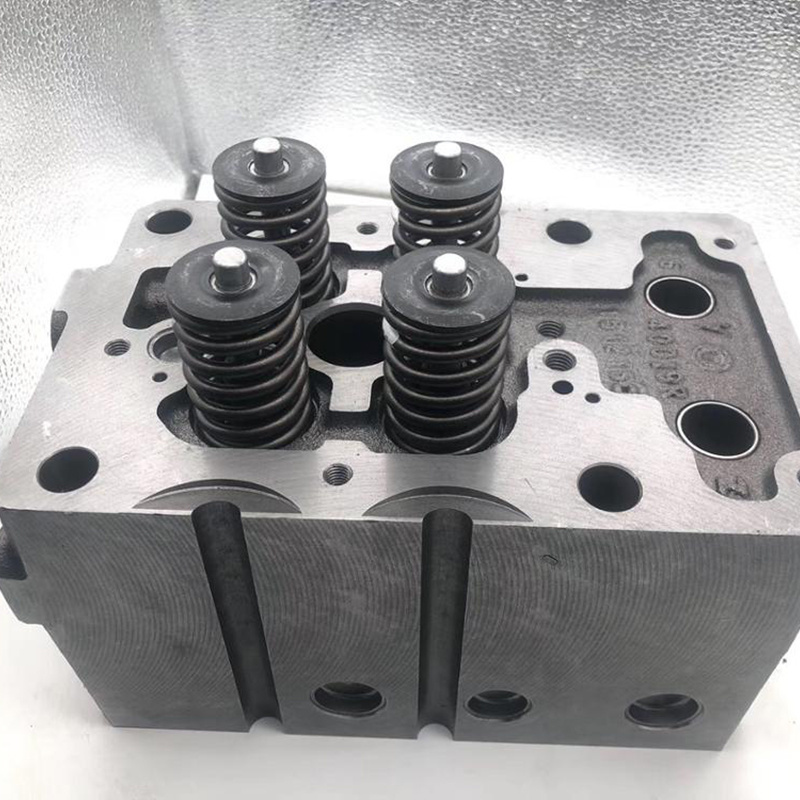 Sinotruk HOWO Wd615 Diesel Engine Cylinder Head Az1095040123
