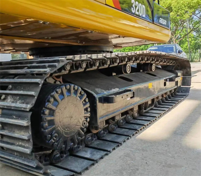 Second-Hand Excavator Power Cat320 Original Japan 158kw with Bucket Capacity 1.19 m³