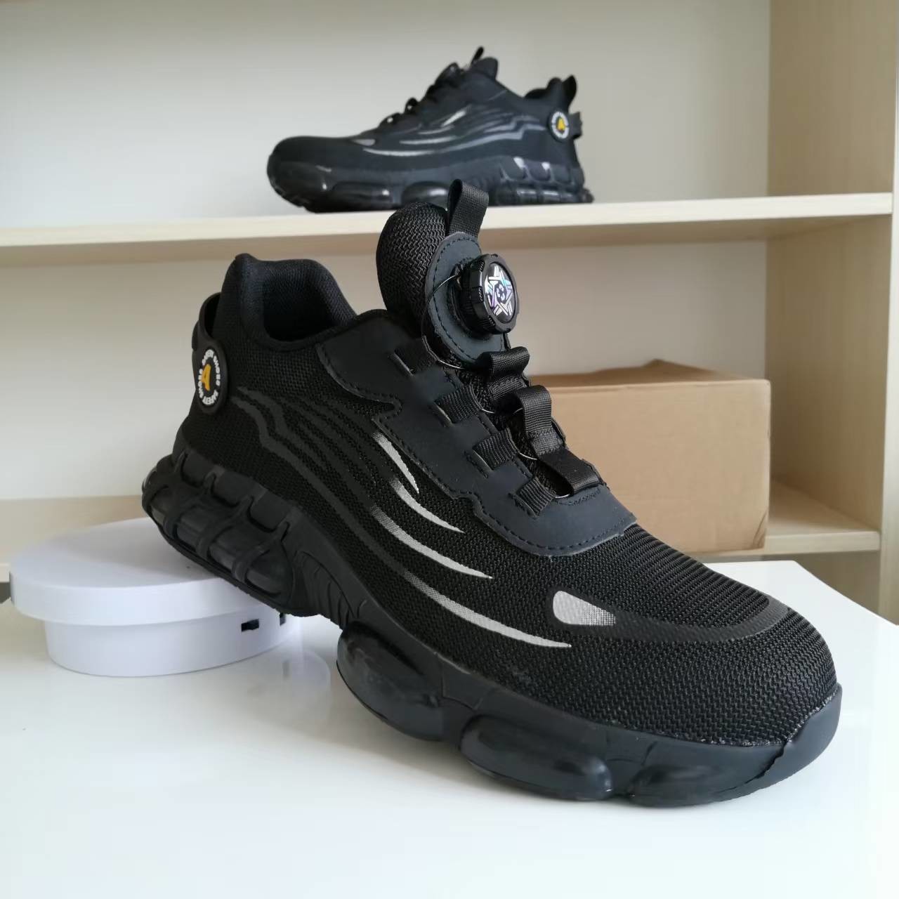 BOA Rotating Button Work Shoes Flying Knit Work Shoes Comfortable Safety Shoes Kevlar Midsole Steel Toe PU Sole