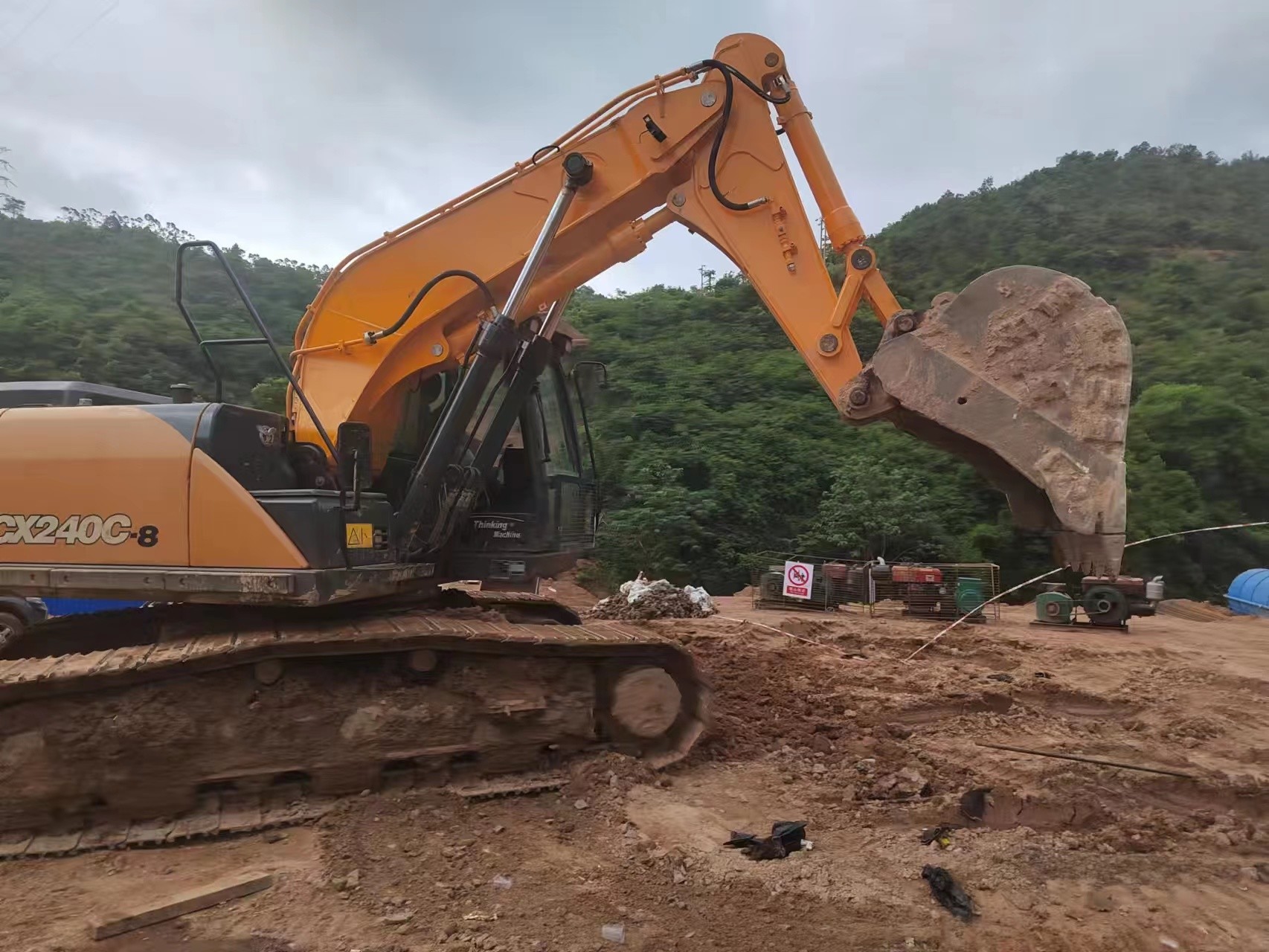 Yellow Short CX210 Excavator Tunnel Boom Q355B Material Durable
