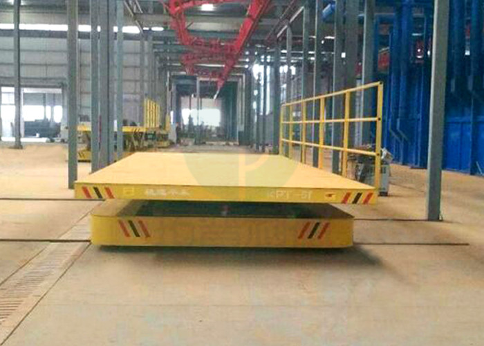 Motorised self-driven flatbed hydraulic rail transfer vehicle with large platform