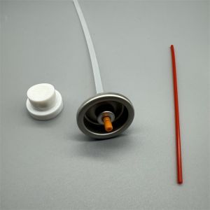 China Carburetor Cleaning Spray Valve For Engine Maintenance Universal Fit For Fuel System Cleaner Applications on sale