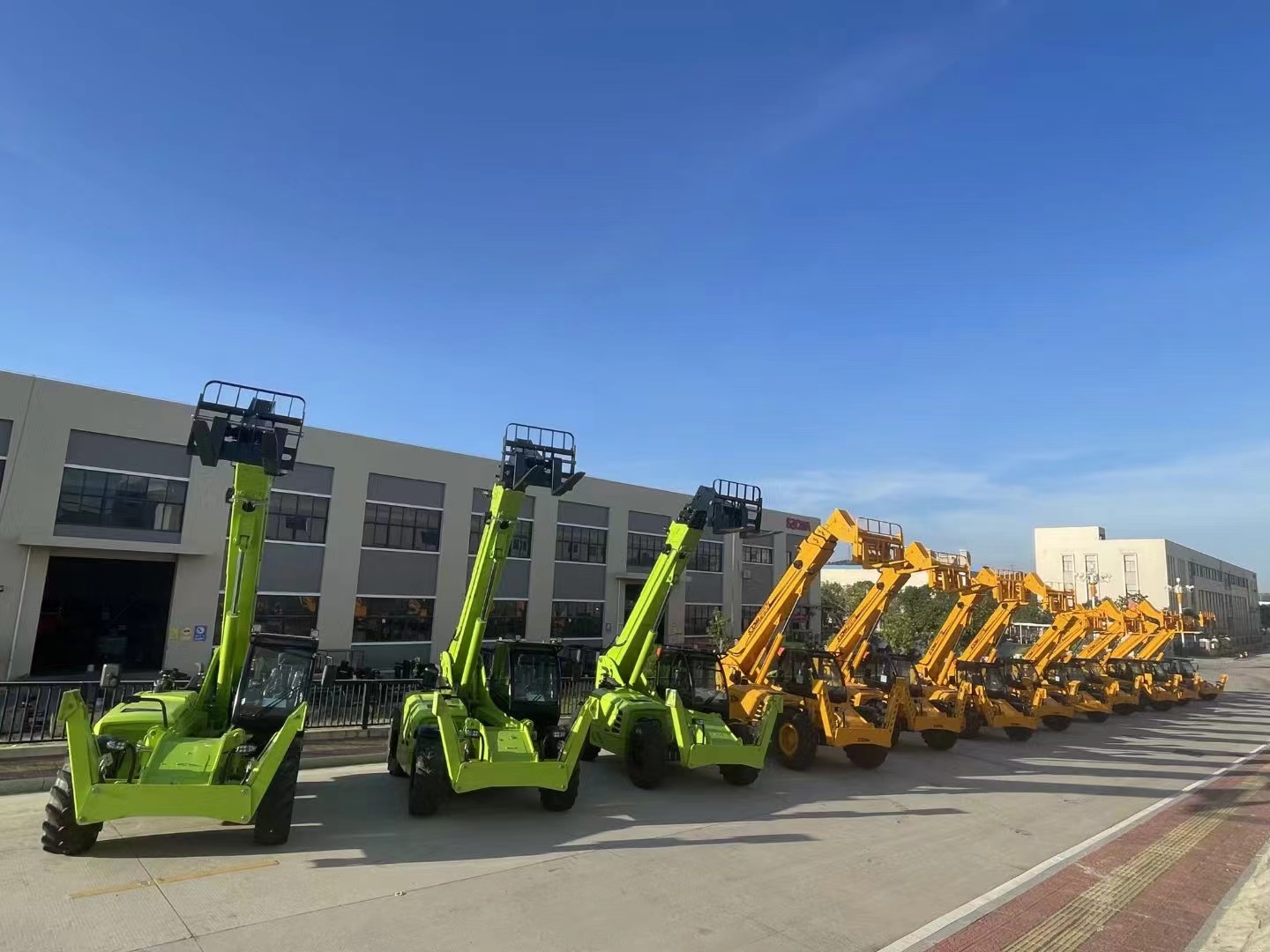 Food Beverage 7400 kg SNSC 5 ton Telehandler 7-14M Telescopic Handler Forklift Boom Loader