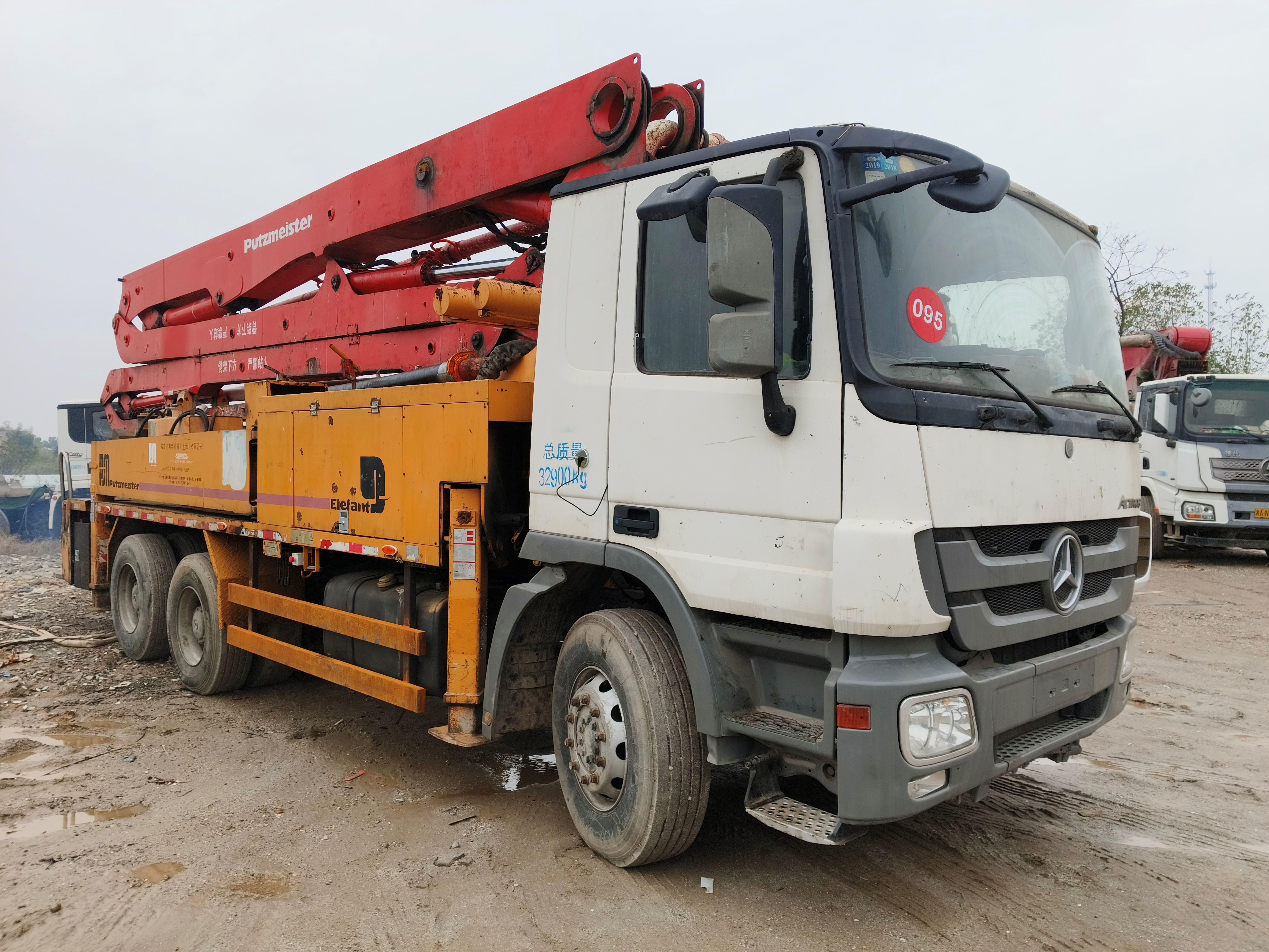 Mechanical Putzmeister 38 m concrete pump installed on Mercedes chassis direct sales