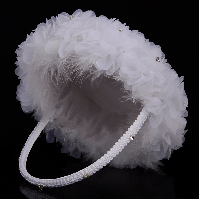 Wedding basket ostrich feather hand-woven floral basket wedding bridesmaids scatter floral basket wedding accessories
