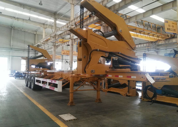Yellow 40ft Truck Mounted Crane 3 Axle Self Loading Container Truck Trailer