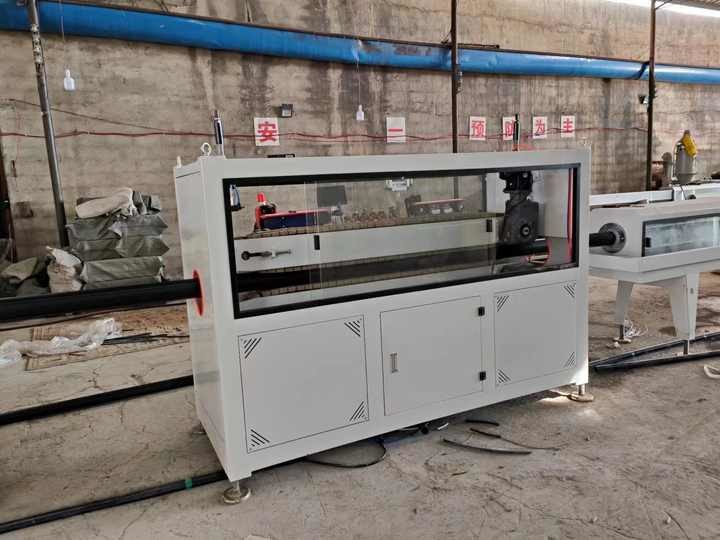 High Performance Automatic Extrusion Machine Single Screw Plastic Extruder Line For HDPE Plastic Pipe