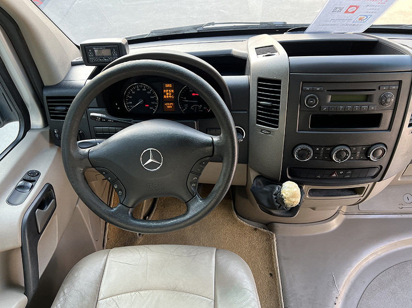 Benz 17 Seater Bus Second Hand Manual Transmission Type Used Passenger Vans