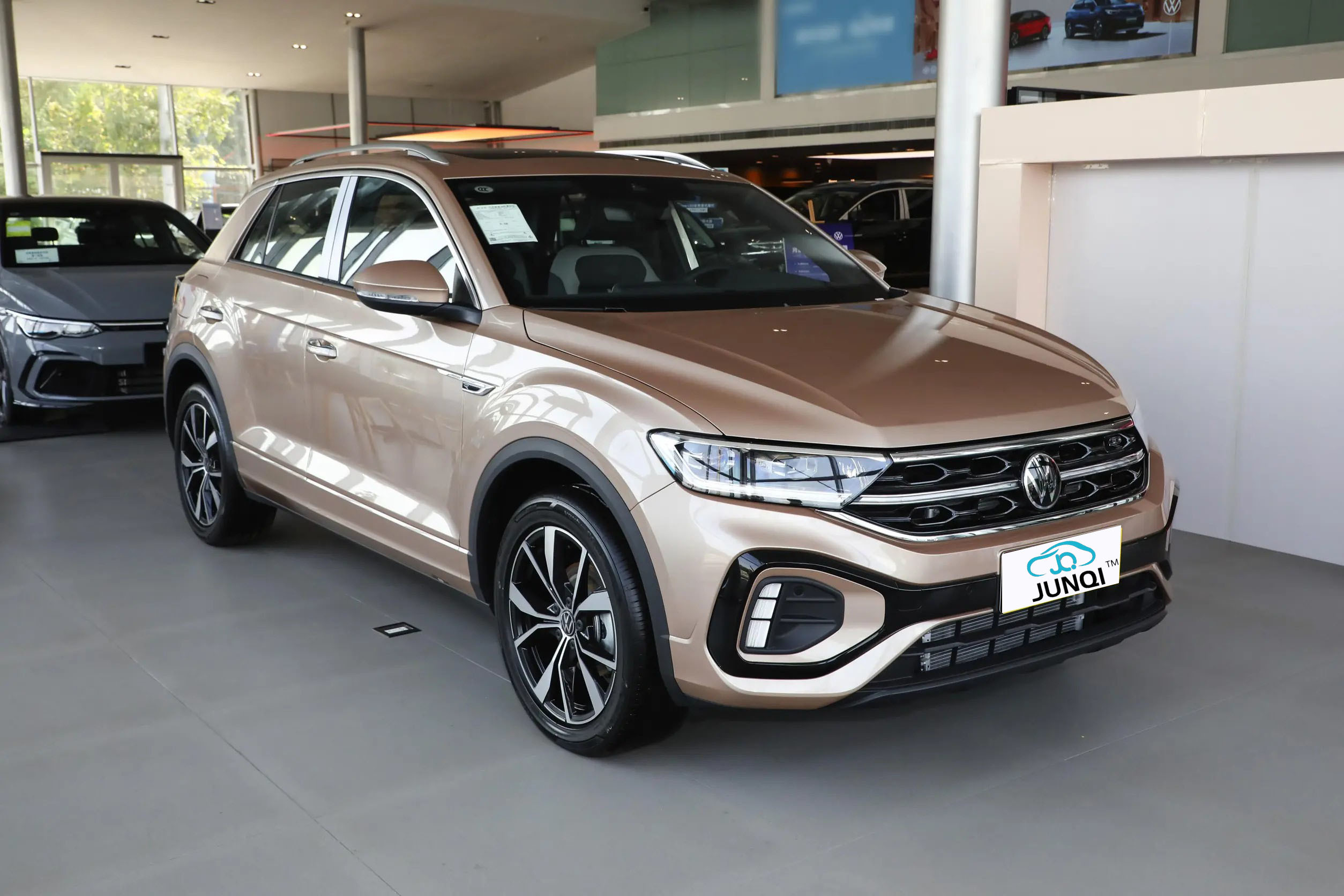 Volkswagen Gasoline Cars Second Hand Stock Volkswagen T-Roc Wholesale Best Prices