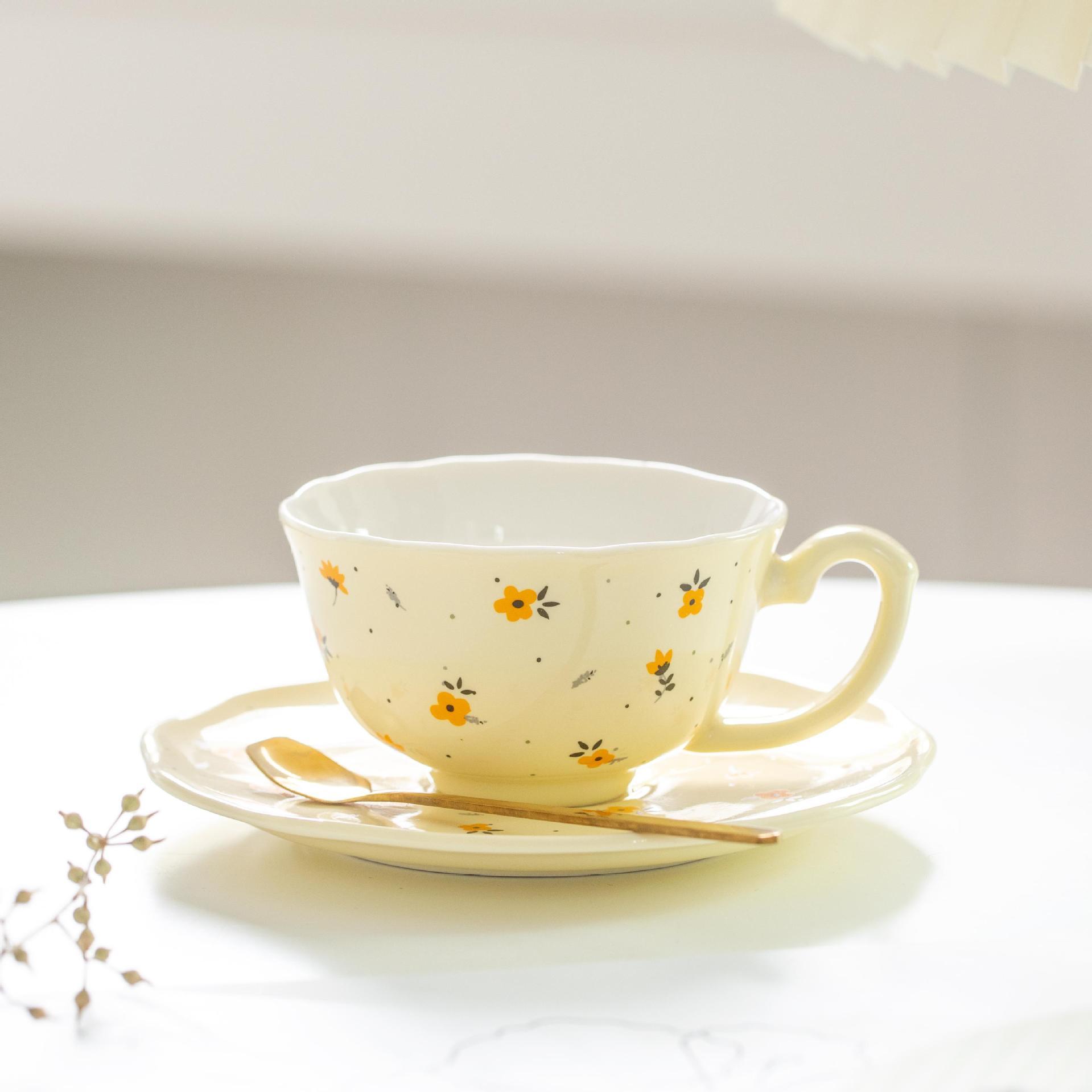 Delicate Floral Cups for Cozy Tea , Coffee and Everyday Joy
