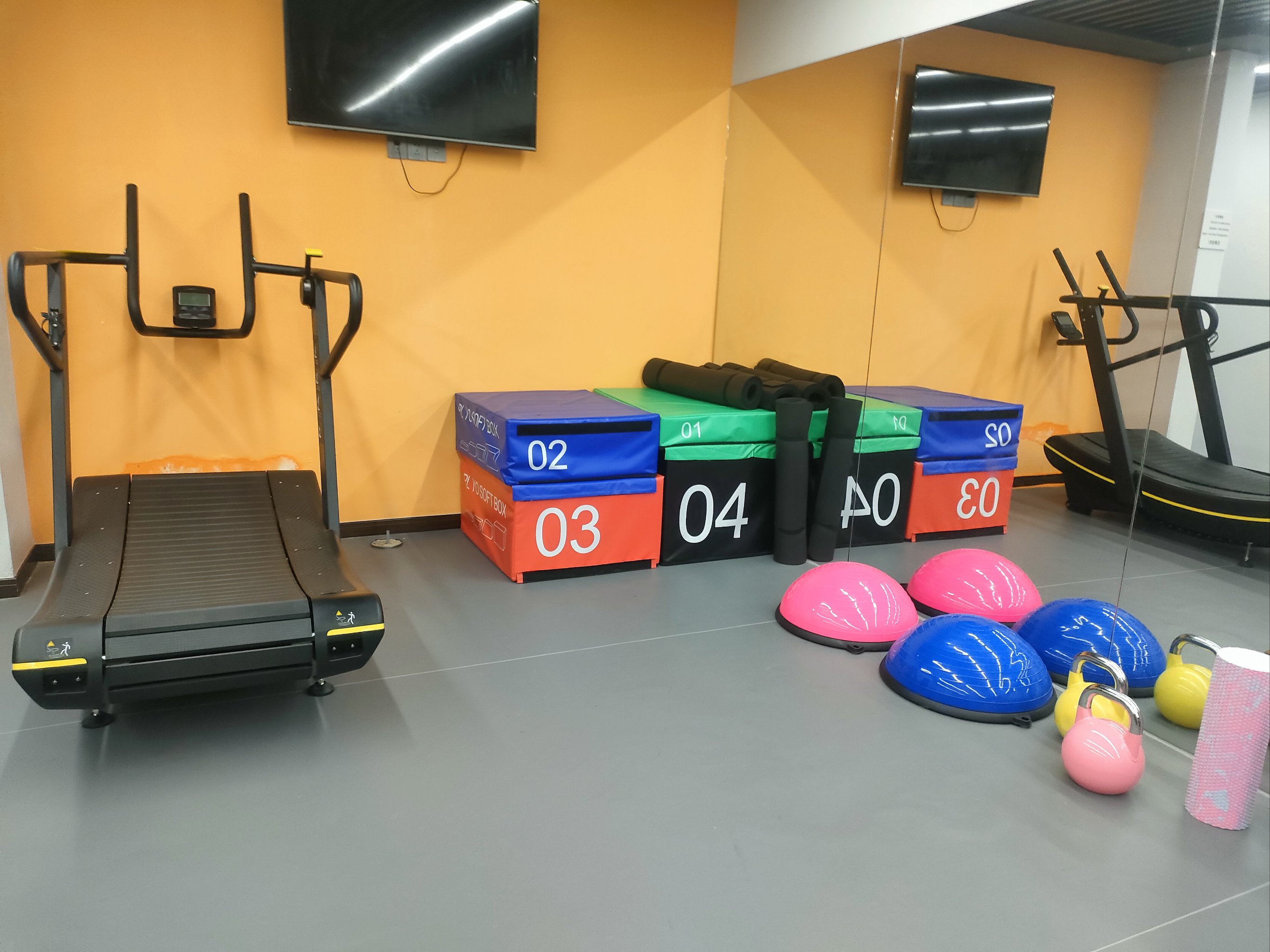 2022 New Design Gym Fitness Equipment Cardio Equipment Commercial Manual Treadmill