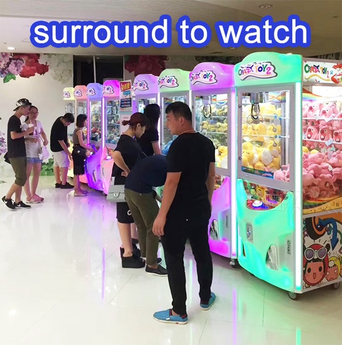 Amusement Park Coin Operated Crazy Toy 2 Doll Claw Machine Crane Machine