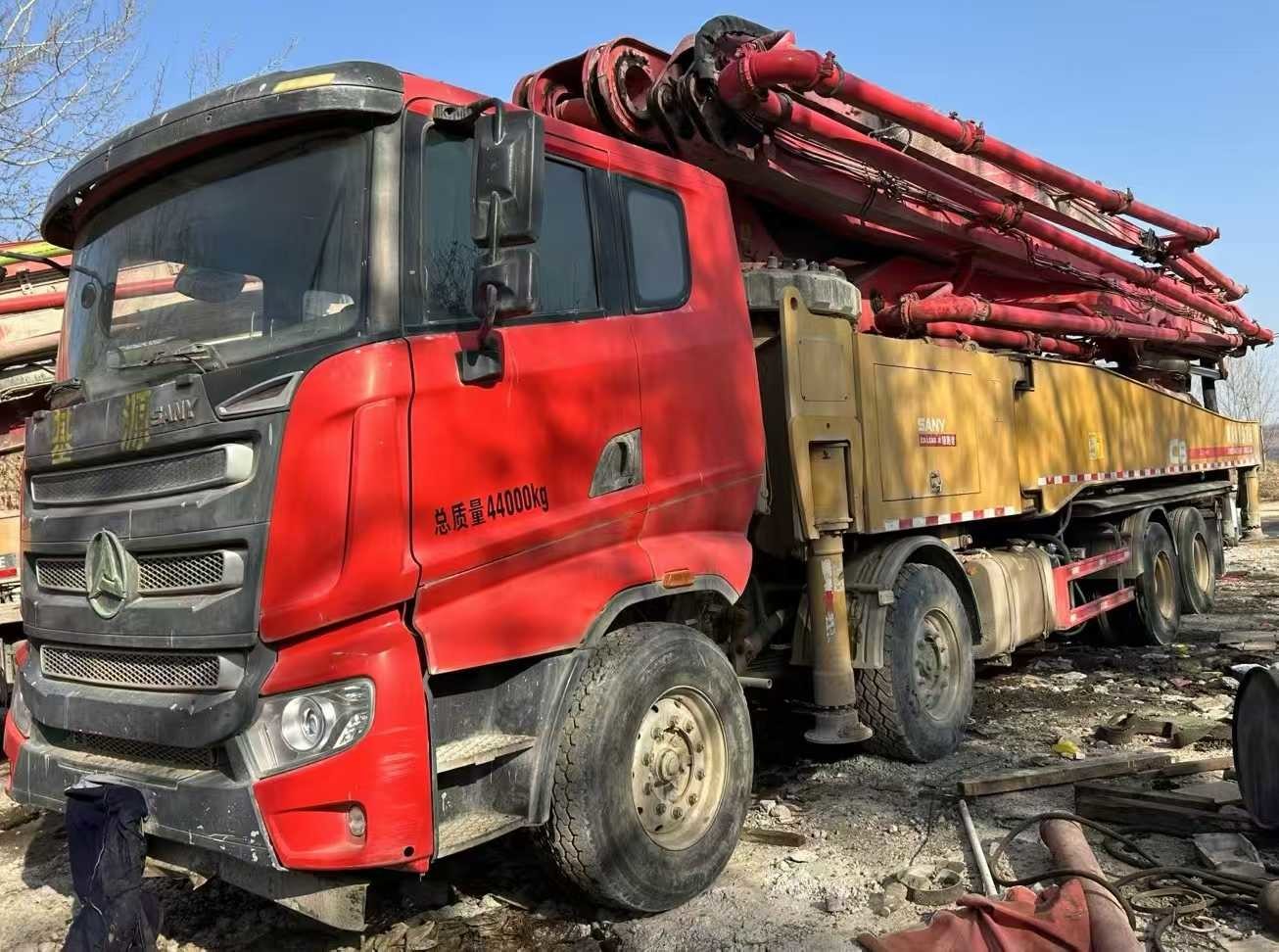 56M SANY Concrete Pump Truck Discount 8x4 Drive Mode 2013 Pump Year Limited Time Sale