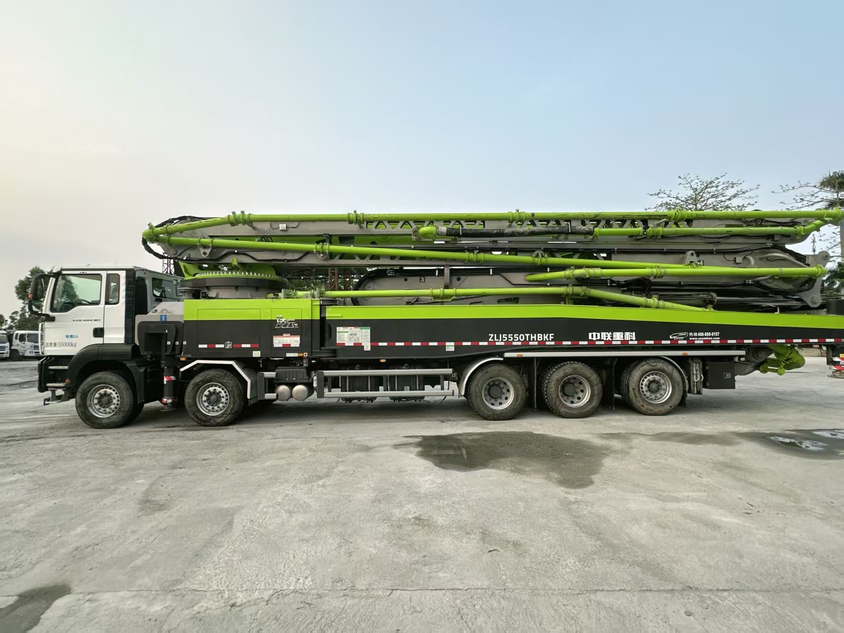 2023 Zoomlion 70m Concrete Pump Maximum Cloth Depth 63.8M for High-Rise Buildings
