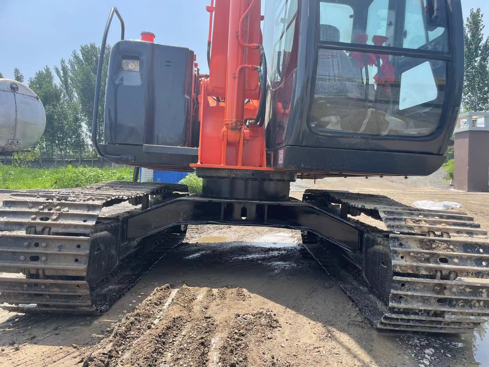 Used mini excavator Hitachi 70 digger small used machinery 7 tons hand earth digger small digger