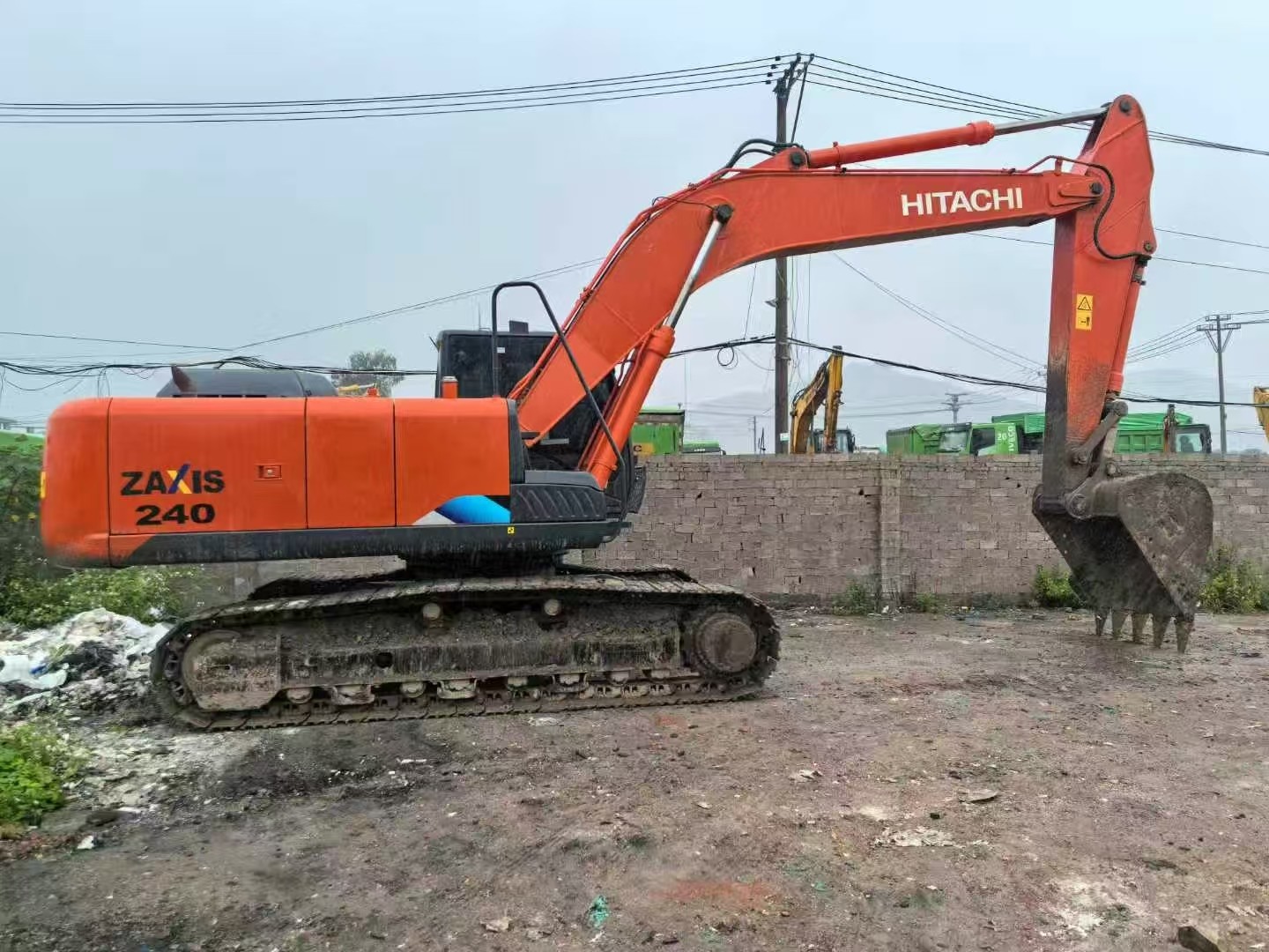 Original Brand Hitachi Zx240 Crawler Excavator 24 Ton Heavy Equipment Machine With 1m³ Bucket Capacity