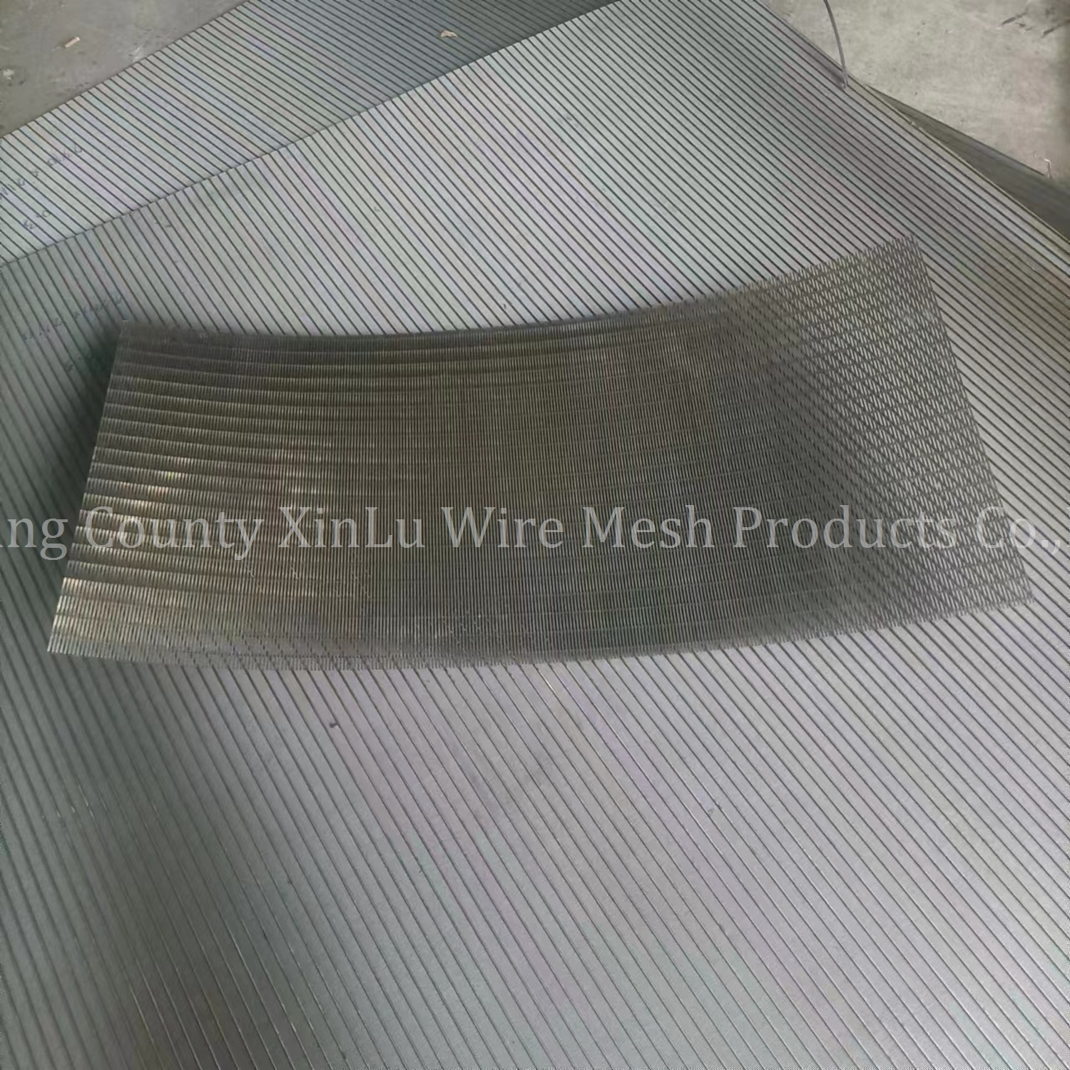 Vibrating Static Sieve Bend Screen 45 Degree Anti Rust For Industrial Filtering