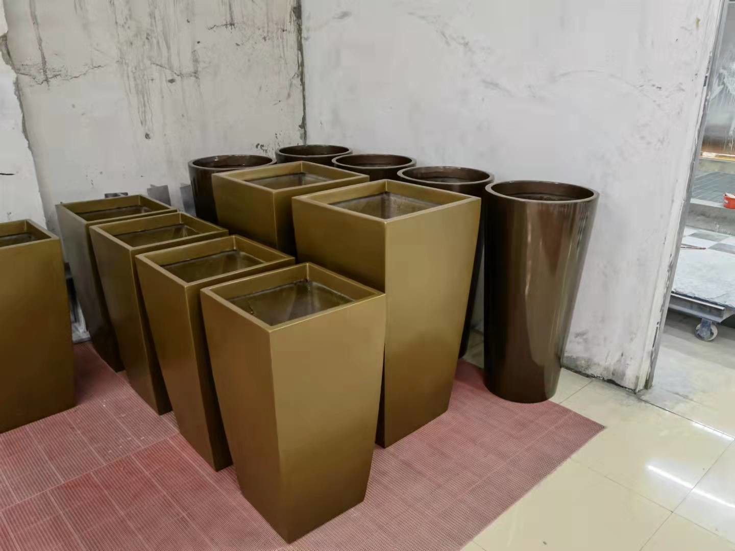 Modern Fiberglass Flower Pots Real or Artificial Tree Planters Customizable