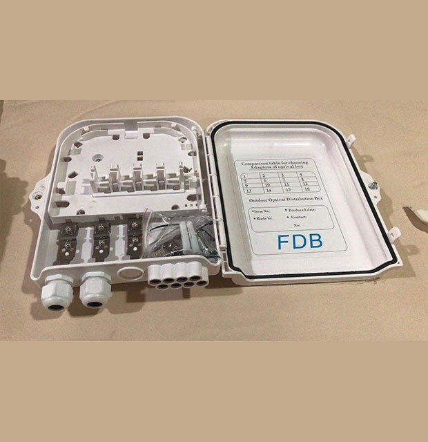 Pole Mounted FTTH FTTB FTTX 8cores Optical Splitter Box