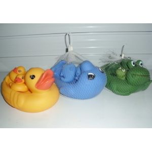 China Personalized Floating Rubber Duck Bathroom Set Bath Toys For 3 Year Old  on sale