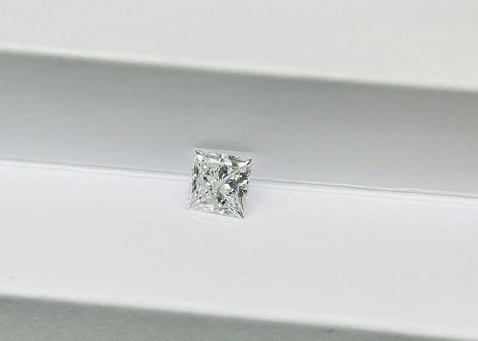 IGI Certified Loose Large Stone 4ct CVD Synthetic Lab Grown White Diamond Excellent Cutting