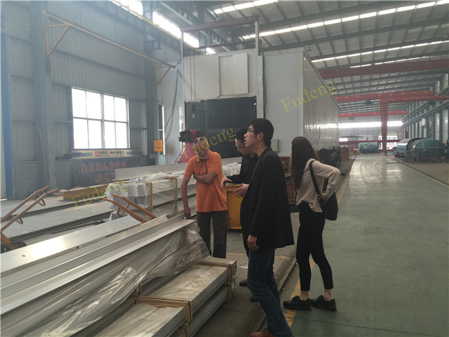 50000 Kilograms Payload Flatbed Cargo Trailer For 20ft / 40ft Container Deliver